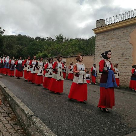 丰尼L Agrifoglio Di Rita Loddo公寓 外观 照片